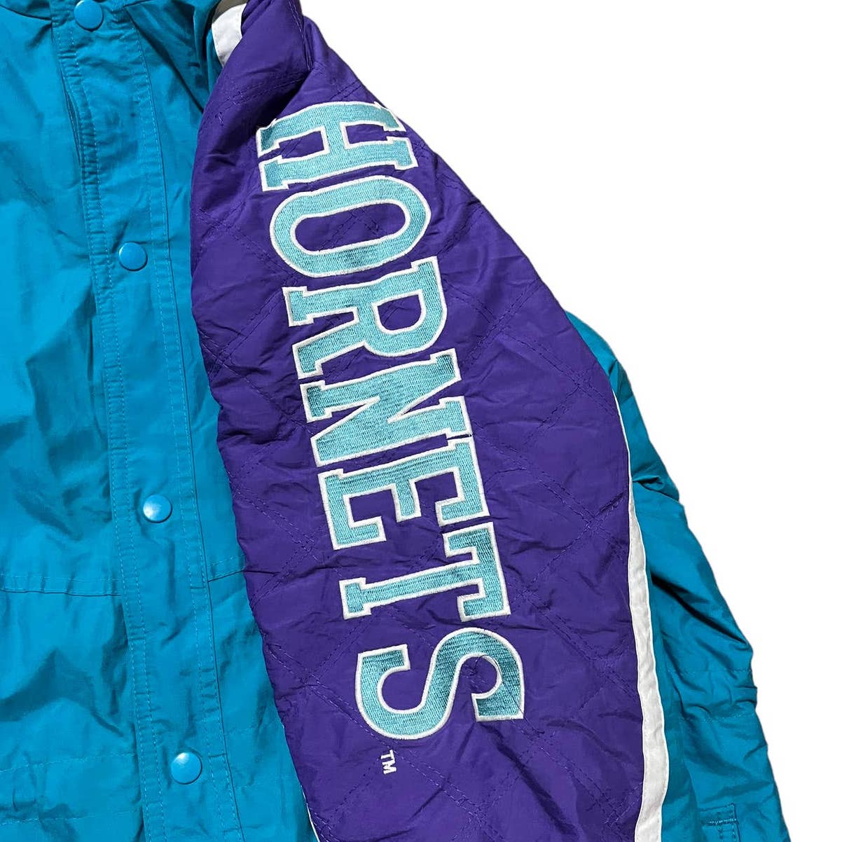 Vintage Starter Charlotte Hornets Jacket