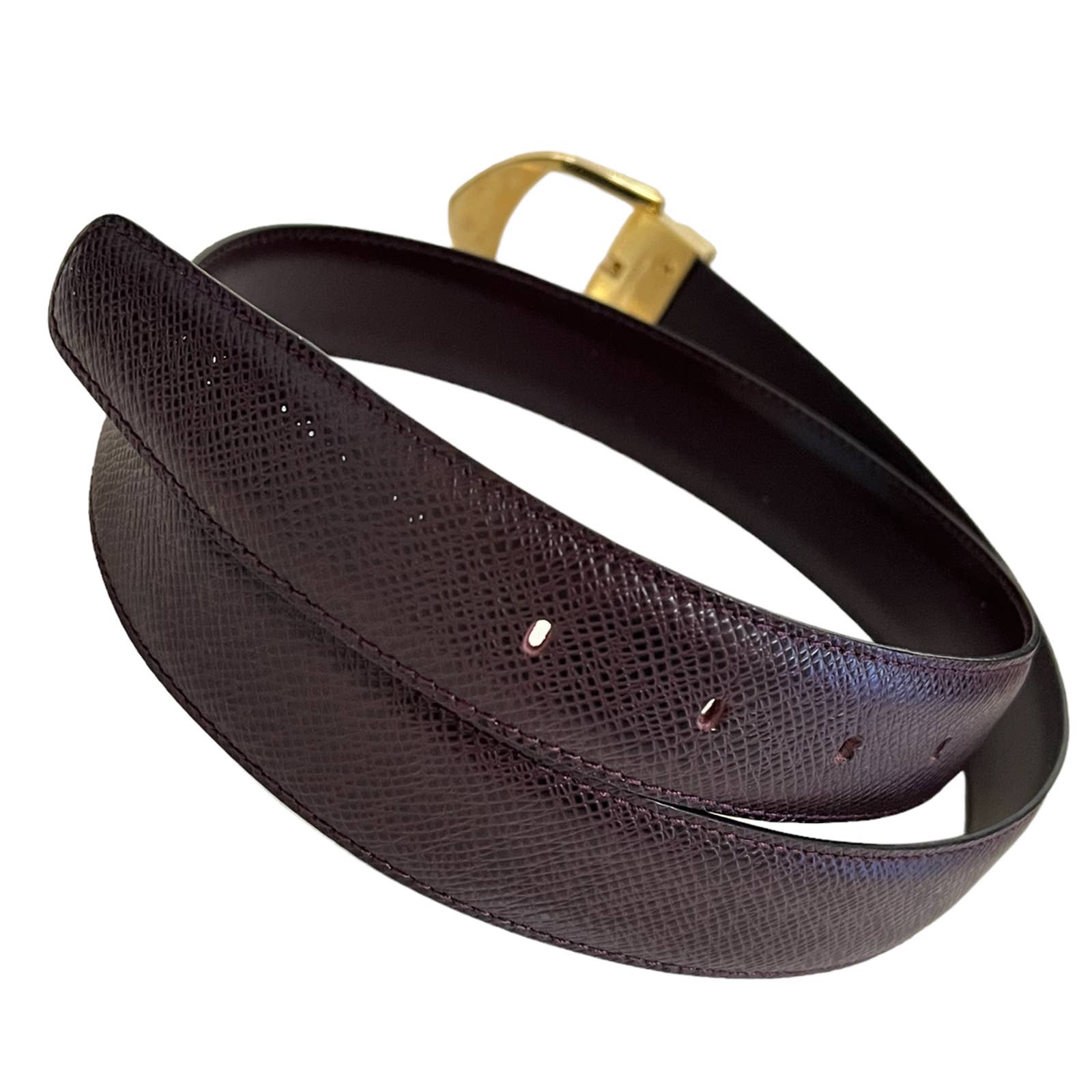 Louis Vuitton - Fuchsia Vernis Leather Gold Emblem Buckle Belt