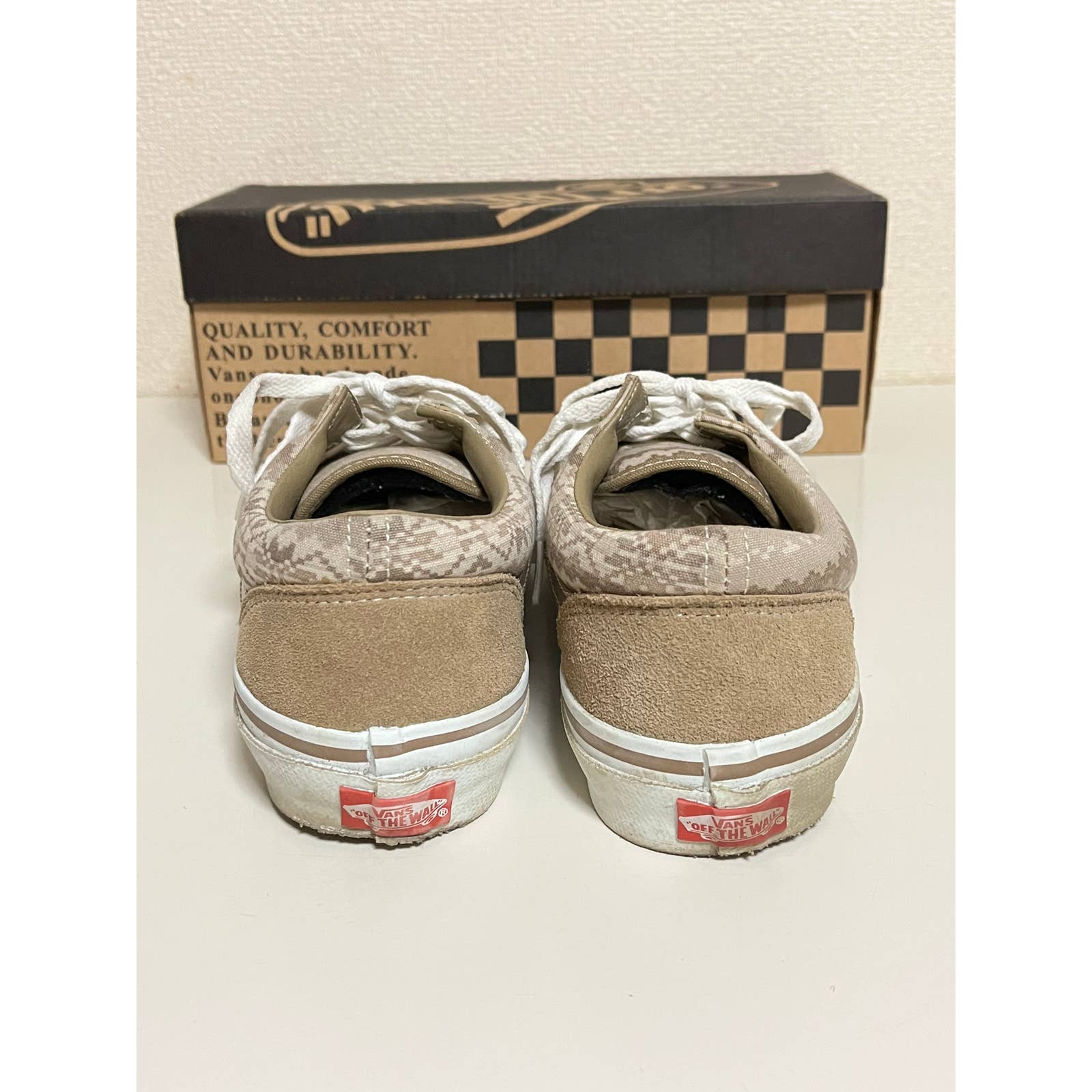 Fuzzy fashion vans tan